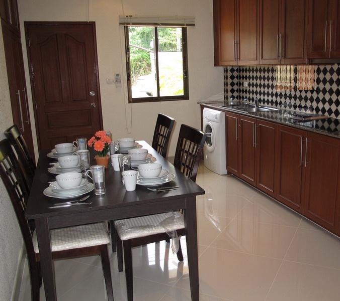 2 Bed House With Private Pool for Rent