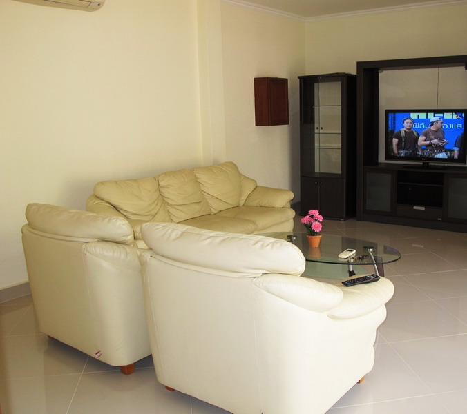 2 Bed House With Private Pool for Rent