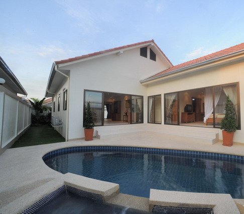 3 Bed House With Private Pool for Rent