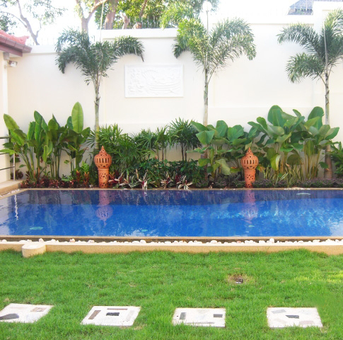 5 Bed House With Private Pool for Sale and Rent on Pratumnak Hill