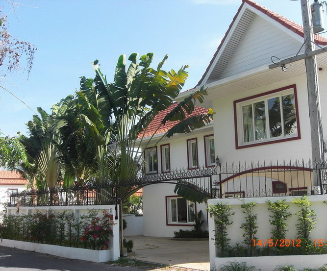 5 Bed House for Sale or Rent on Pratamnak