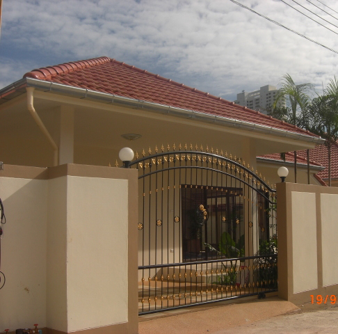 Private Pool 3 Bed House for Rent