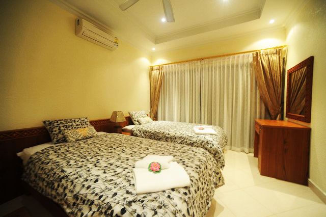 4 Bedrooms Jomtien House With Private Pool for Rent