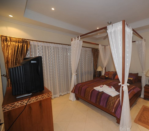 4 Bedrooms Jomtien House With Private Pool for Rent