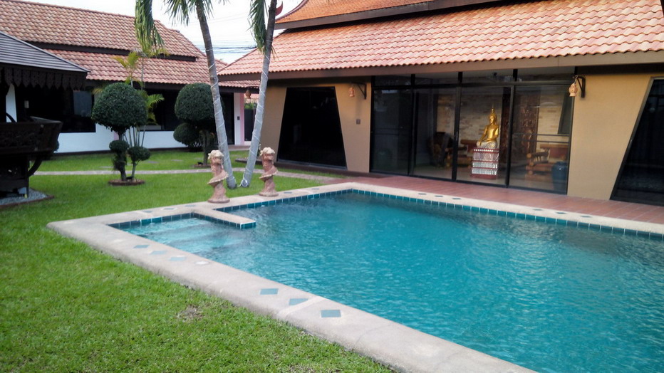 Private Pool House for Rent in East Pattaya