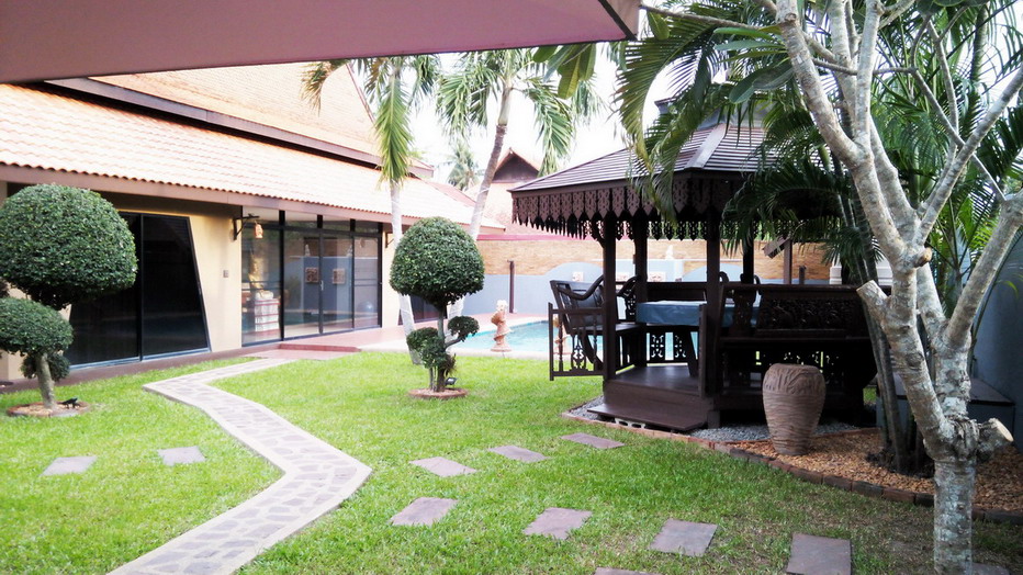 Private Pool House for Rent in East Pattaya