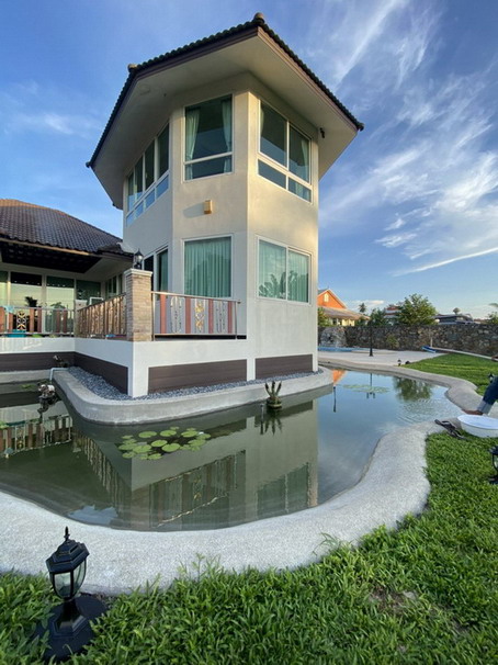 Pool Villa for Sale and Rent Na Jomtien