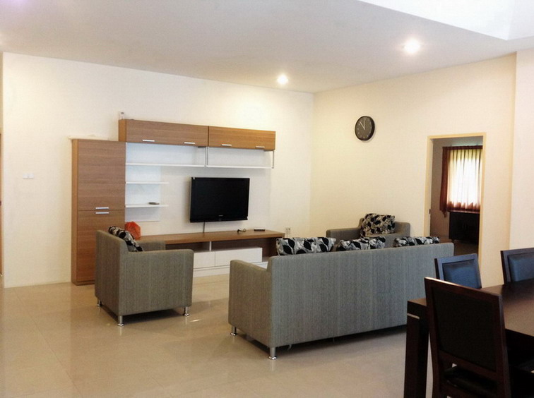 Big Land and House For Rent in East Pattaya