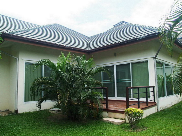 Big Land and House For Rent in East Pattaya