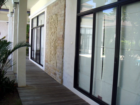 Lovely House 5 Bedrooms for Rent, East Pattaya