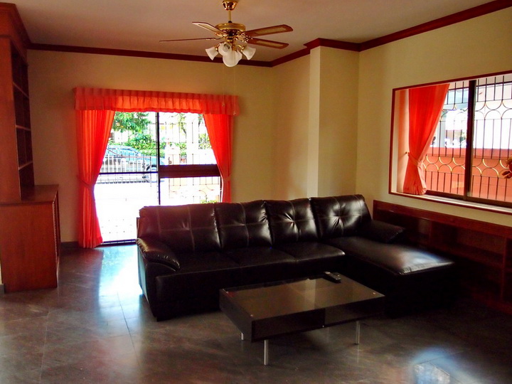 4 Bed House for Sale in Pattaya, Thailand