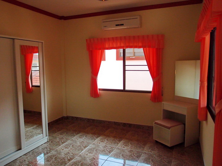 4 Bed House for Sale in Pattaya, Thailand