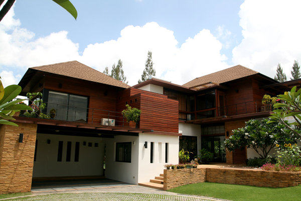 Luxury House For Sale and Rent in East Pattaya