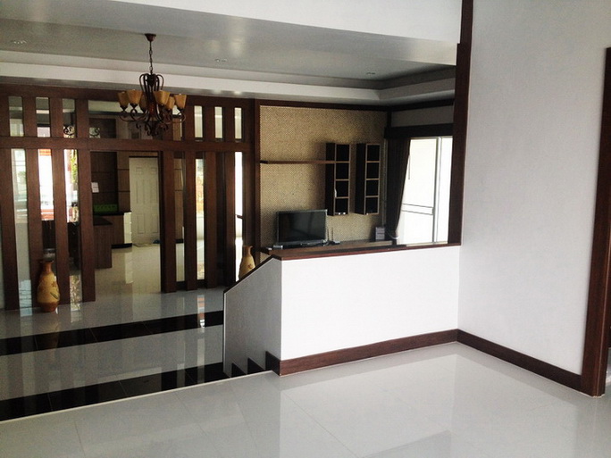 4-BEDROOMS House for Rent in Huay Yai Pattaya Chonburi