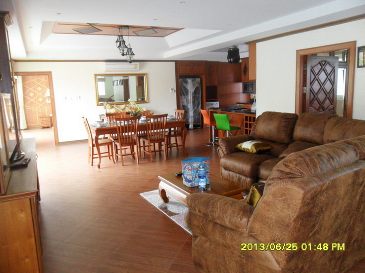 Single House, 2 Storey for Sale in East Pattaya