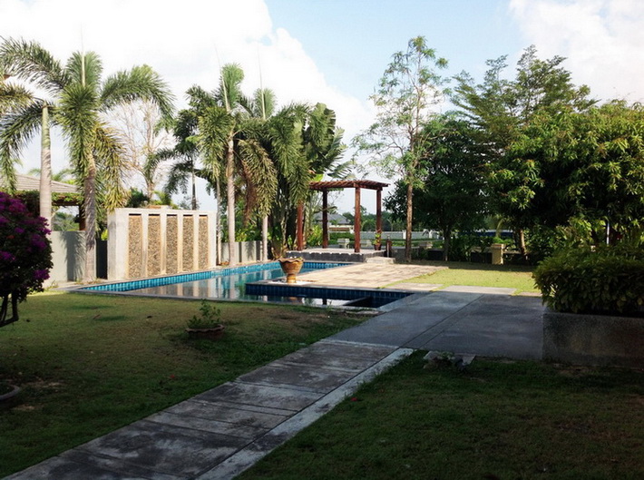 Private Pool House For Rent in East Pattaya