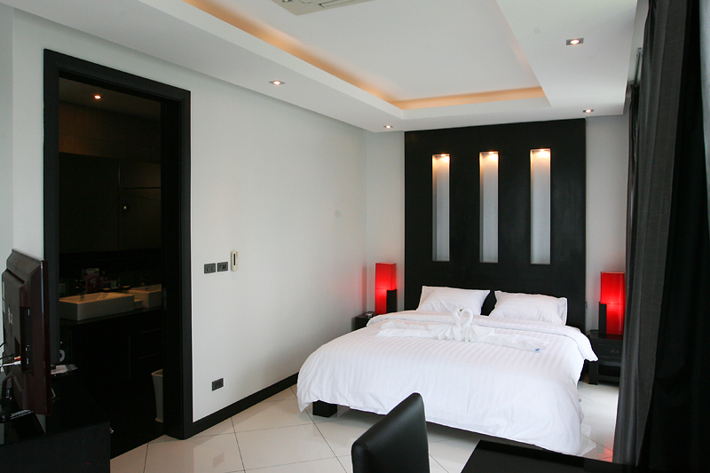 Modern House 4 Bedrooms For Rent in Jomtien