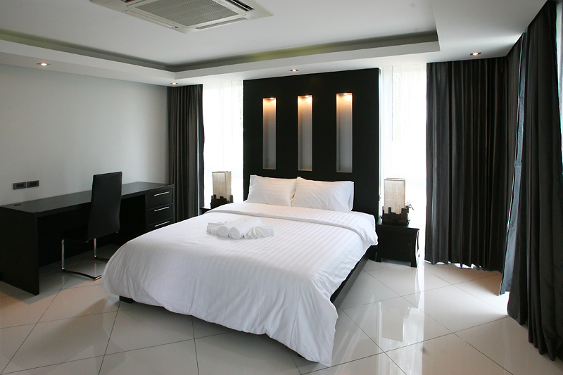 Modern House 4 Bedrooms For Rent in Jomtien