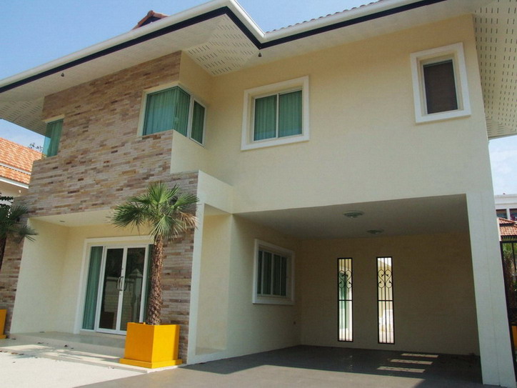 New 2 Storey House for Rent in Jomtien