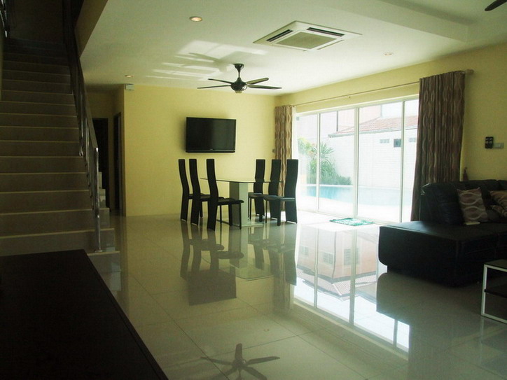 New 2 Storey House for Rent in Jomtien