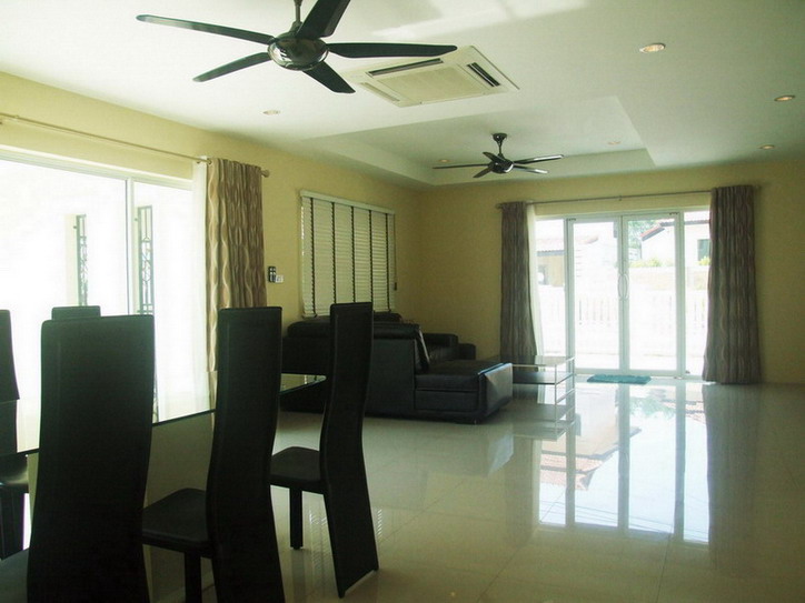 New 2 Storey House for Rent in Jomtien