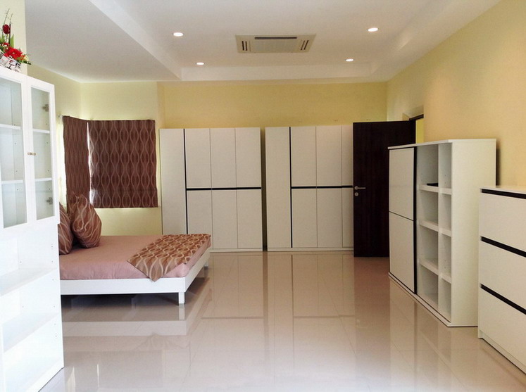 New 2 Storey House for Rent in Jomtien