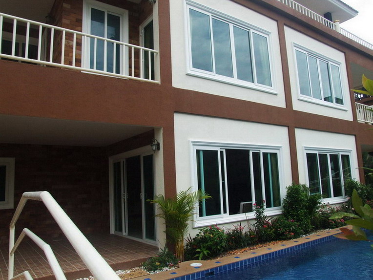 Luxurious Villa on Pratumnak Hill for Rent