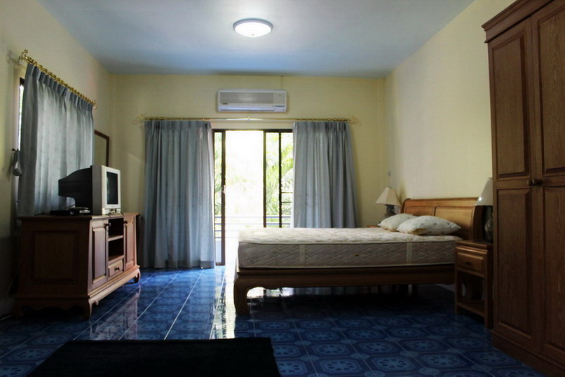 4 Bedrooms Jomtien House for Rent