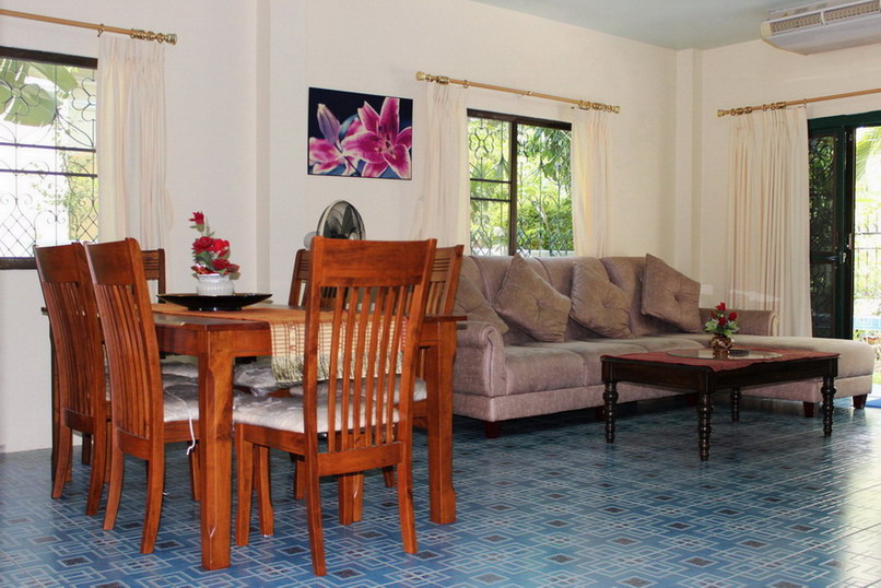 4 Bedrooms Jomtien House for Rent