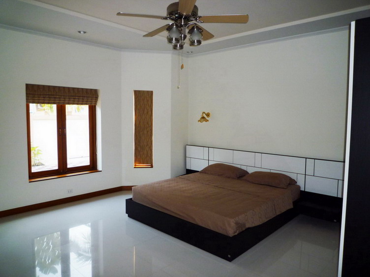 House for Quick Sale in Nong Pla Lai, Pattaya