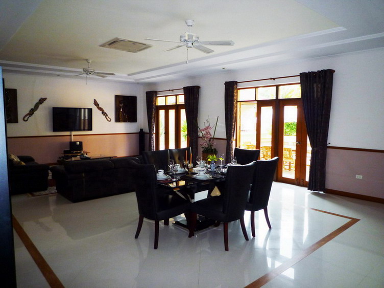 House for Quick Sale in Nong Pla Lai, Pattaya