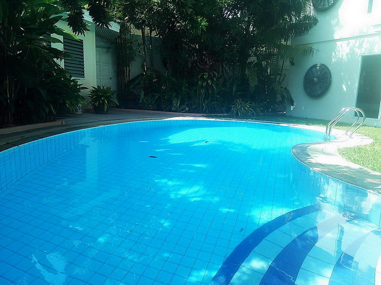 4 Bedrooms Pool Villa for Rent in South Pattaya