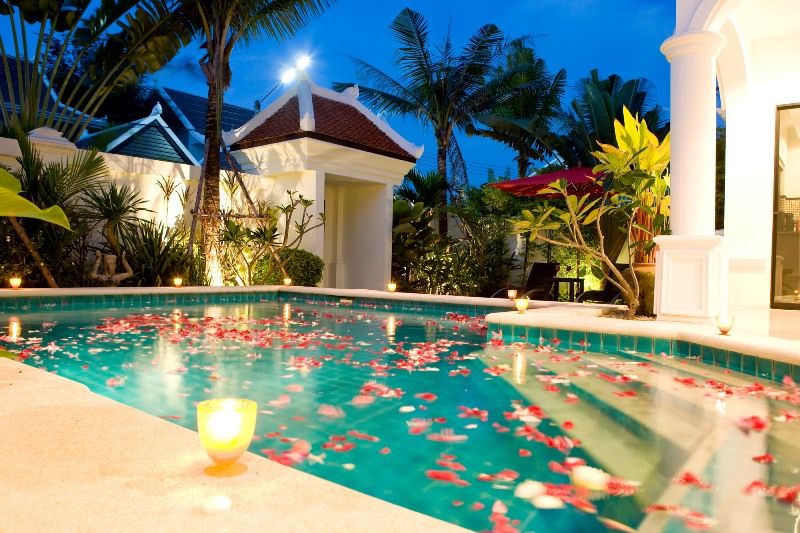 House Style Pool Villa for Rent