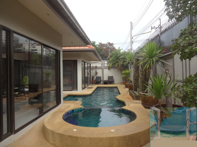 Pratumnak Hill House With Private Pool for Sale and Rent