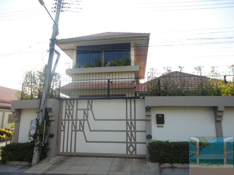 Pratumnak Hill House With Private Pool for Sale and Rent