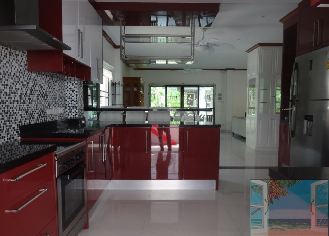 4 Bedrooms Jomtien House for Rent