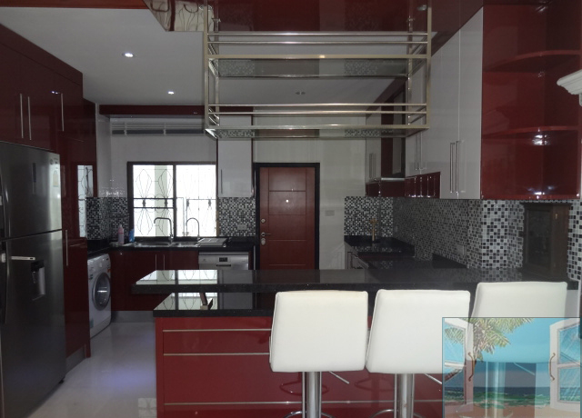 4 Bedrooms Jomtien House for Rent