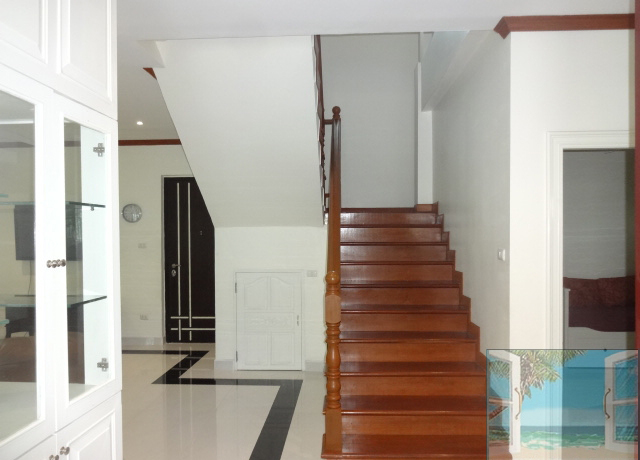 4 Bedrooms Jomtien House for Rent