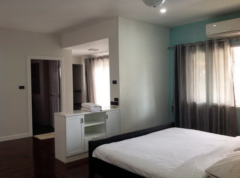 Big house 4+1 Bedrooms for Rent in East Pattaya