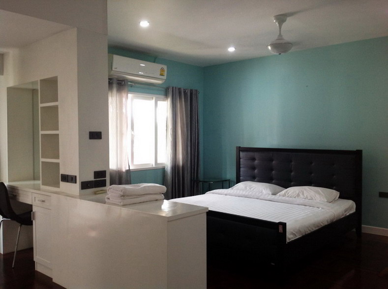 Big house 4+1 Bedrooms for Rent in East Pattaya