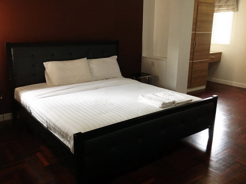 Big house 4+1 Bedrooms for Rent in East Pattaya