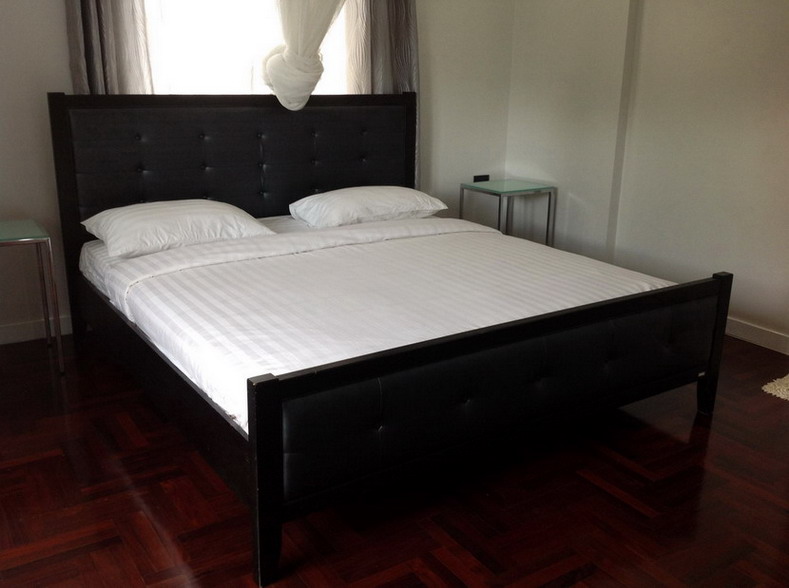 Big house 4+1 Bedrooms for Rent in East Pattaya