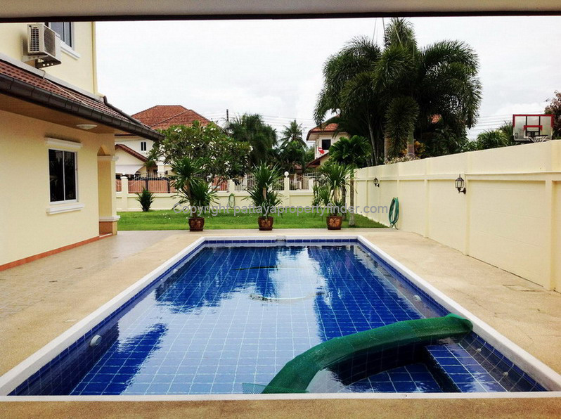 Nice Big 2 Storey House for Sale in East Pattaya