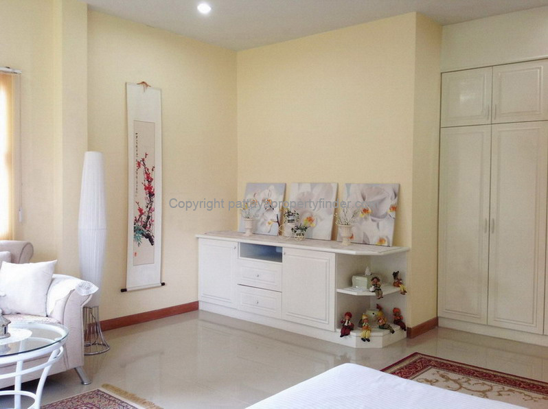 Nice Big 2 Storey House for Sale in East Pattaya