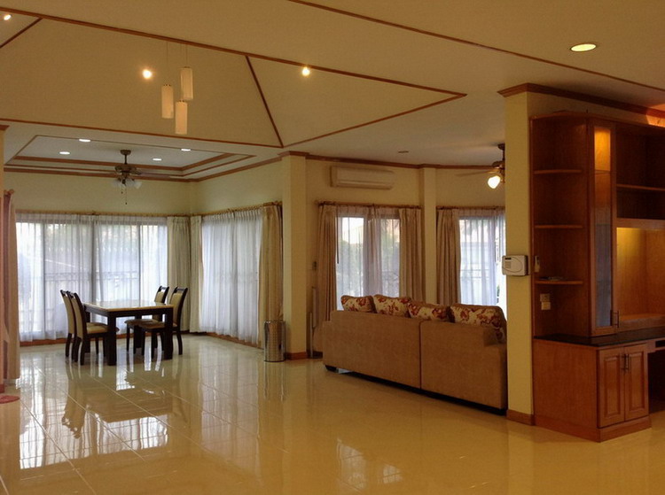Big House For Sale and Rent in East Pattaya