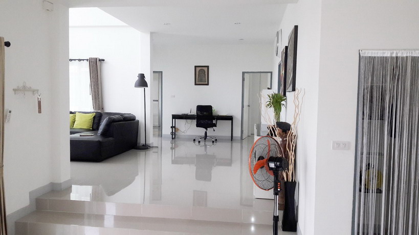 Modern House for Sale in East Pattaya