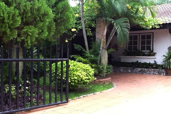 Pattaya Jomtien Beach House for Sale and Rent