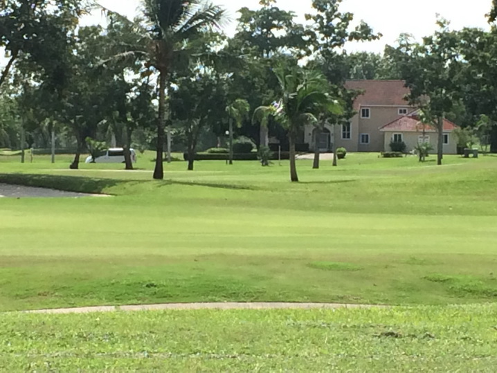 Golf Course Villa for Sale and Rent in Sriracha