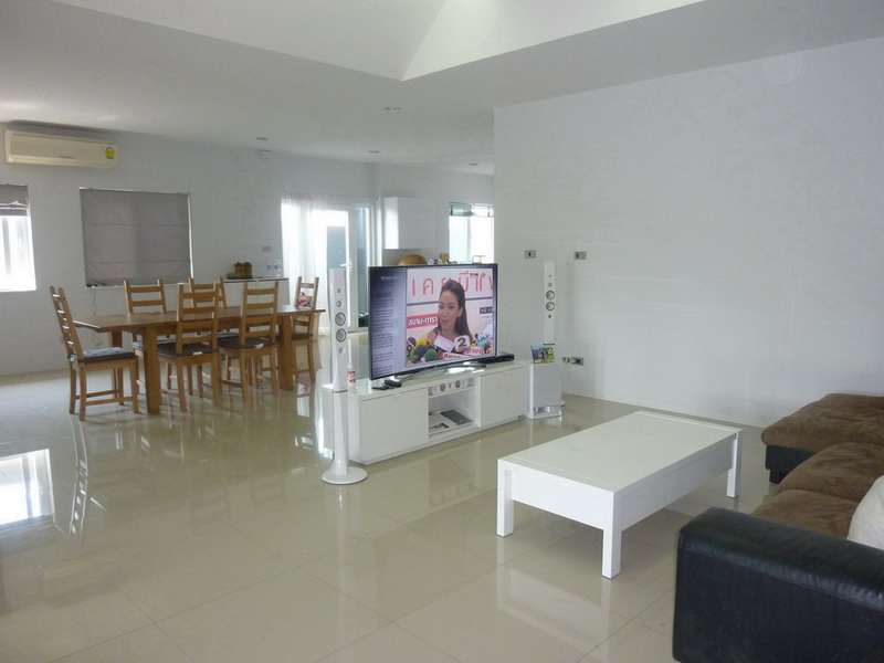 House for Sale at Mabprachan, Pattaya Thailand