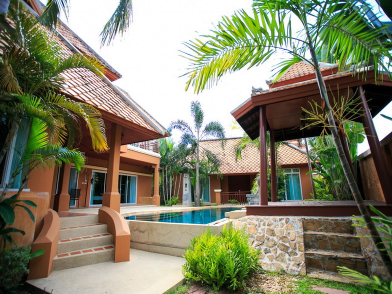 Luxury House For Rent in Pong East Pattaya